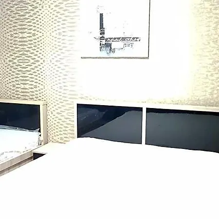 Fara Nume Hotel *
